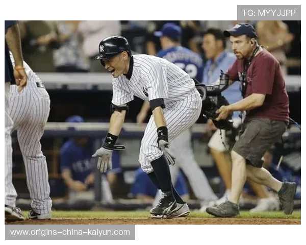 MLB外野轰出大号全垒打主场观众欢声雷动