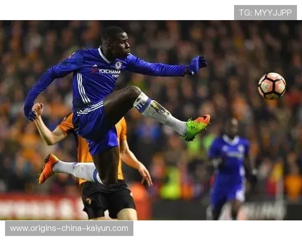 泰山签下前切尔西防守大将祖马,防线成比赛焦点